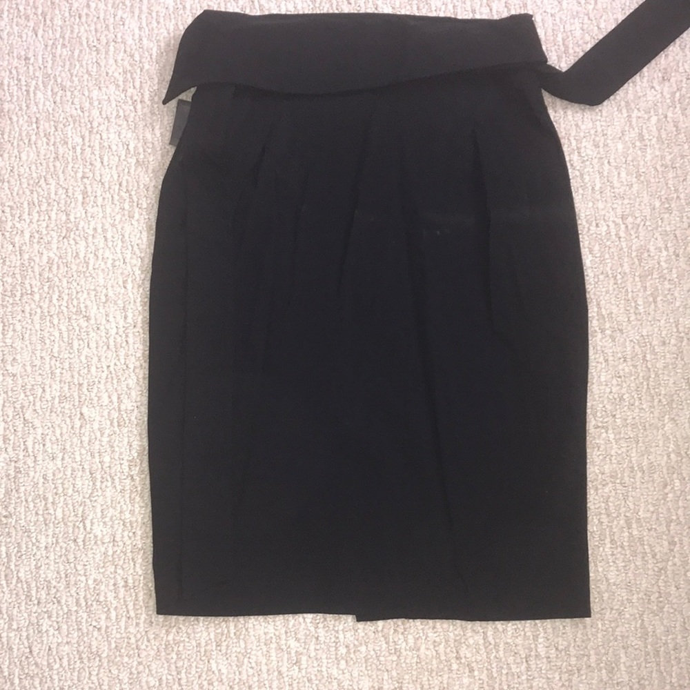 Skirt - Picture 2 of 2